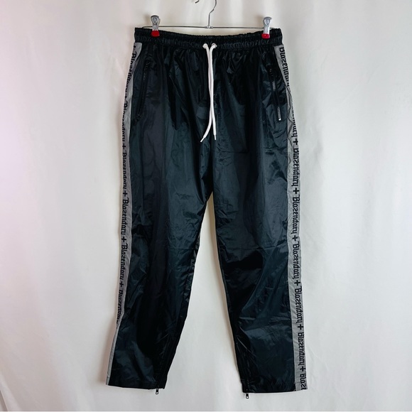 Blazendary Jogging Warm-up Pants | Trendy Embroidered Taping | Size XXL - Picture 8 of 8